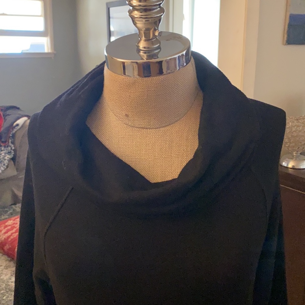 EVEREVE + Michael Stars from Neiman’s black jersey dress w/ hoodie. Made in USA - Picture 5 of 15